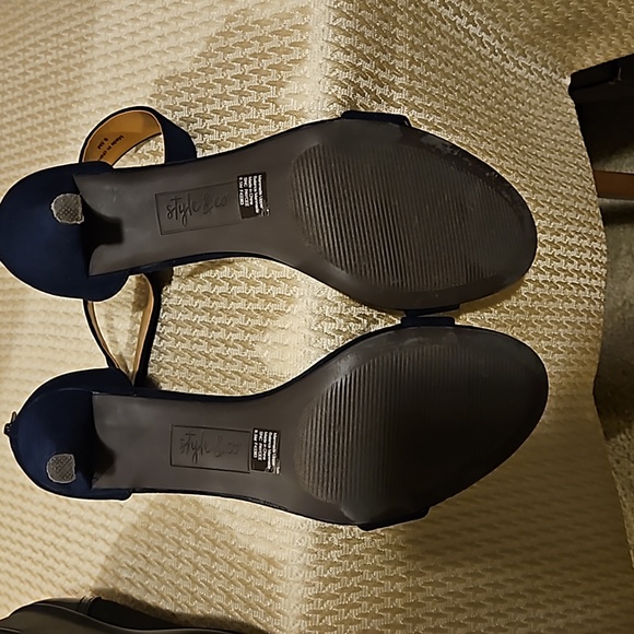 STYLE & CO NAVY SANDAL - Picture 4 of 4